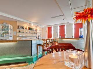 Le Village Hotel